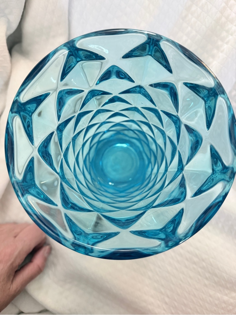 Textured Blue Diamond-Pattern Glass Vase - Picture 3 of 13